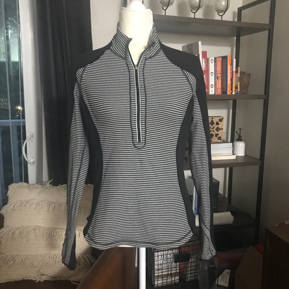 lululemon athletica Other - LULULEMON Black and Grey Pullover Sz 6